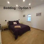 Gruz Hideaway *