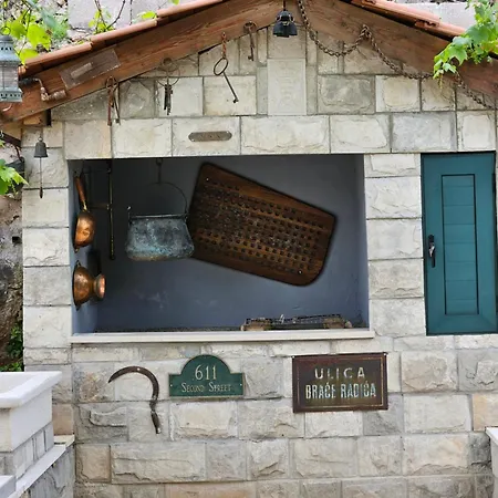 Gruz Hideaway Apartment *