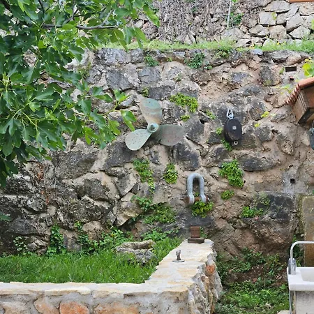 Gruz Hideaway Apartment *