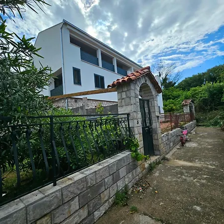 Apartman Gruz Hideaway *